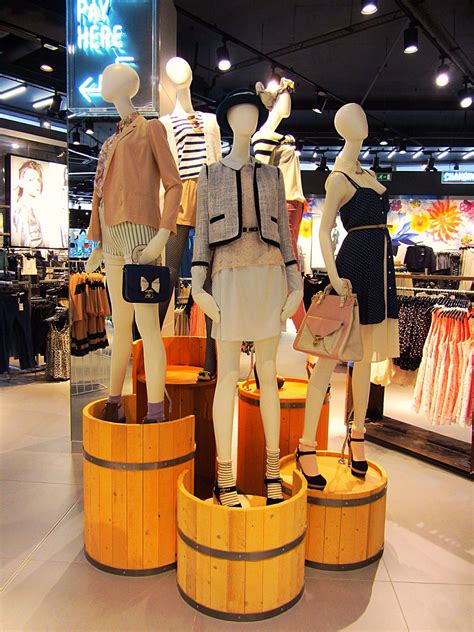 visual merchandising products.